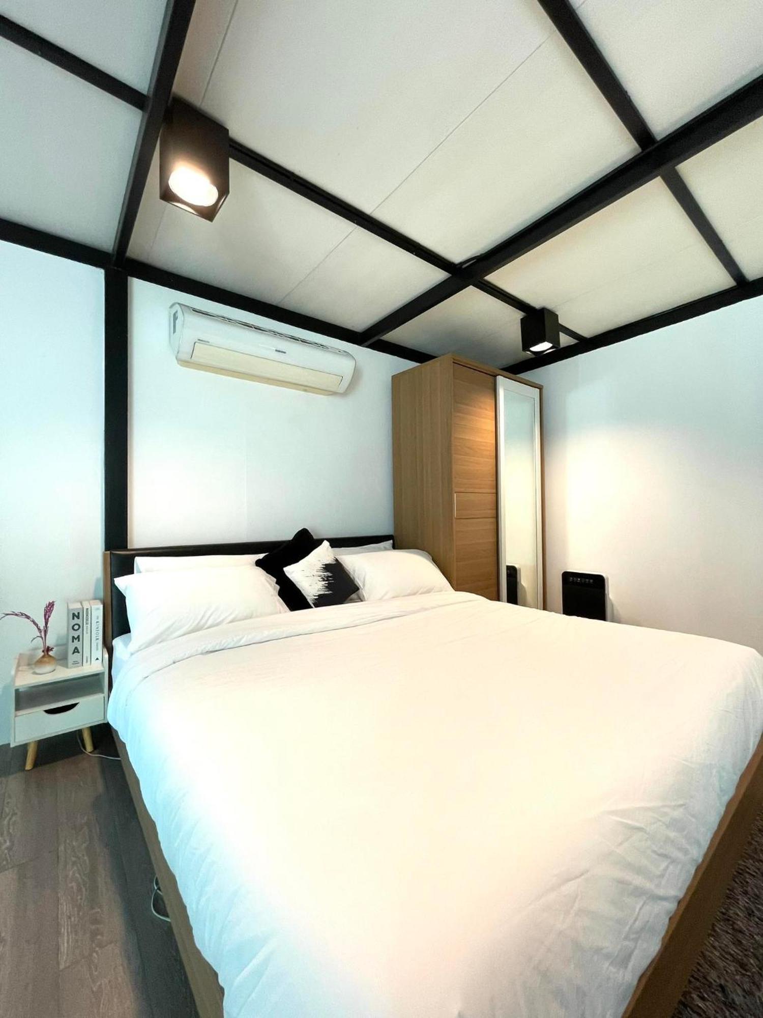 度假居 Peaceful & Contemporary Duplex Escape *