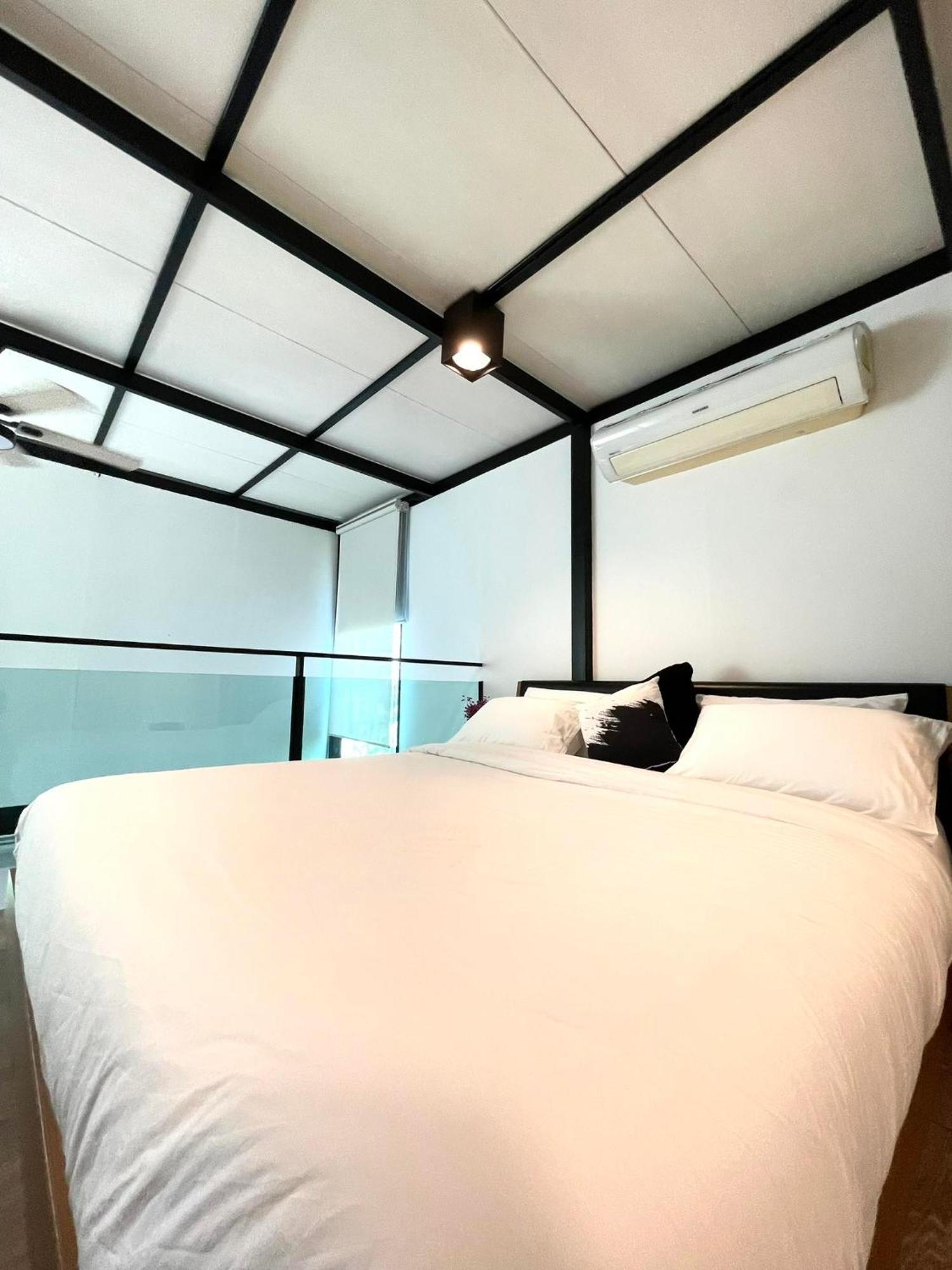 Peaceful & Contemporary Duplex Escape 度假居 *